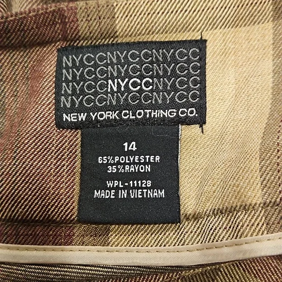 New York Clothing Company Plaid Skirt - Picture 3 of 3
